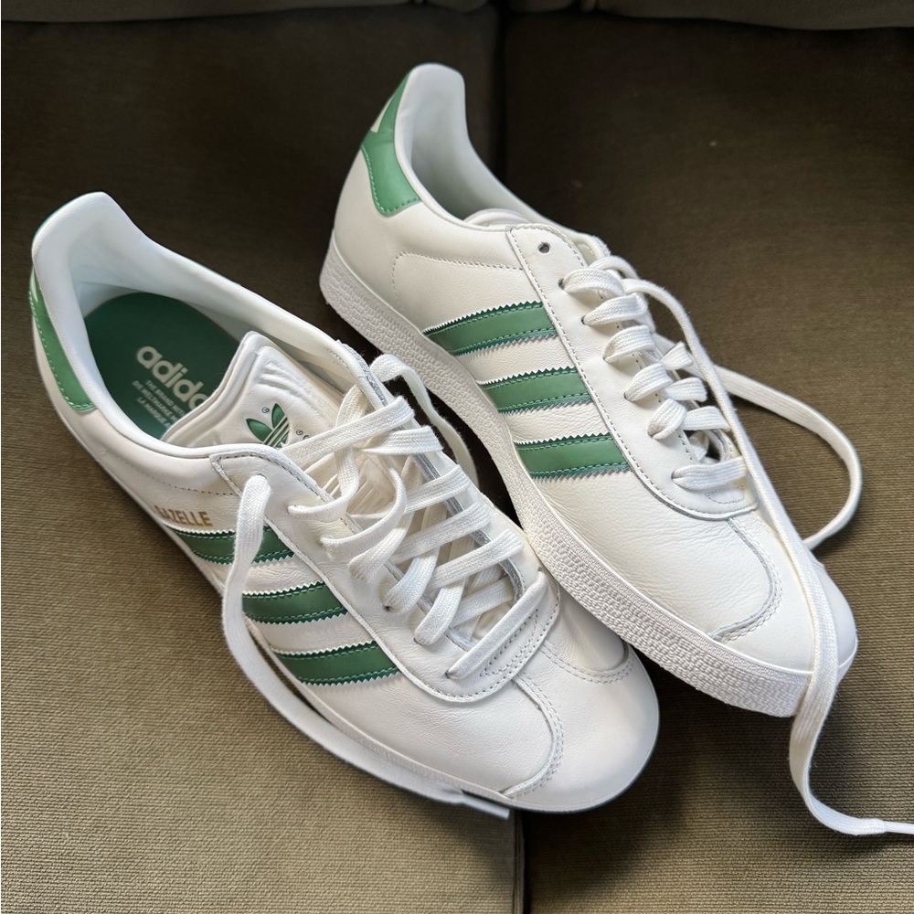 Adidas Men's Classic White and Green Sneakers